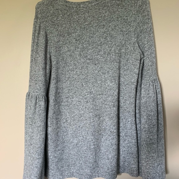 Zara bell sleeve sweater - Picture 2 of 4